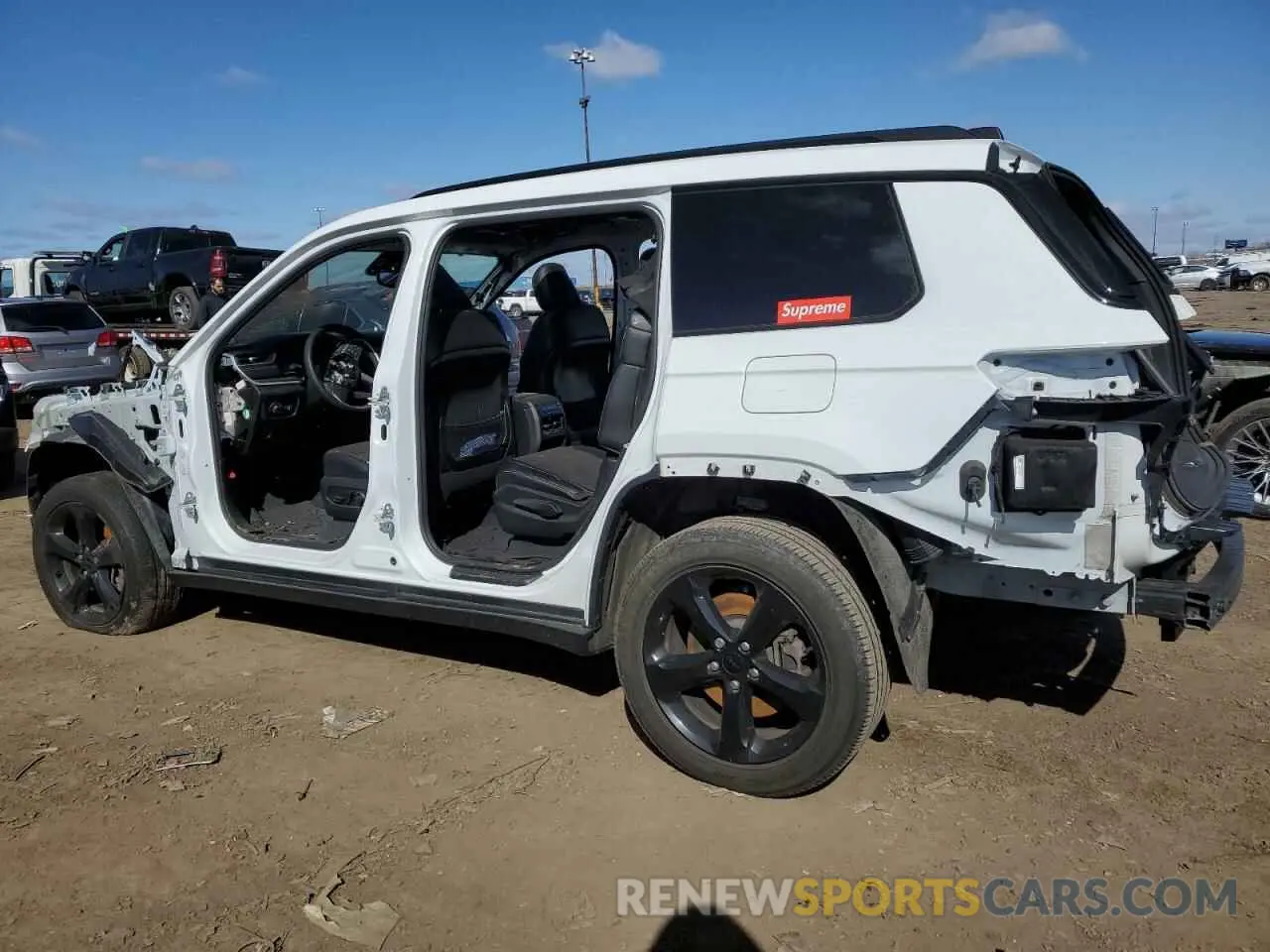 2 Photograph of a damaged car 1C4RJKAG0P8782906 JEEP GRAND CHER 2023