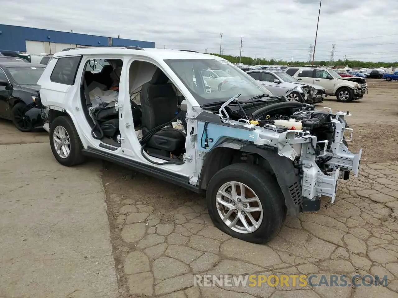 4 Фотография поврежденного автомобиля 1C4RJKAG2P8769736 JEEP GRAND CHER 2023