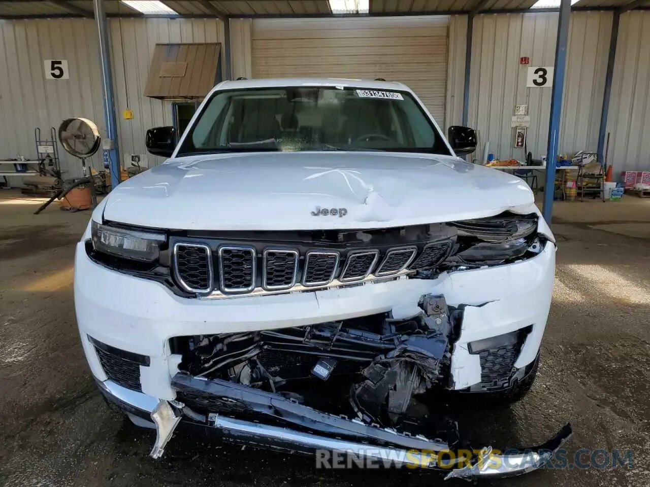 5 Photograph of a damaged car 1C4RJKAG2P8776623 JEEP GRAND CHER 2023