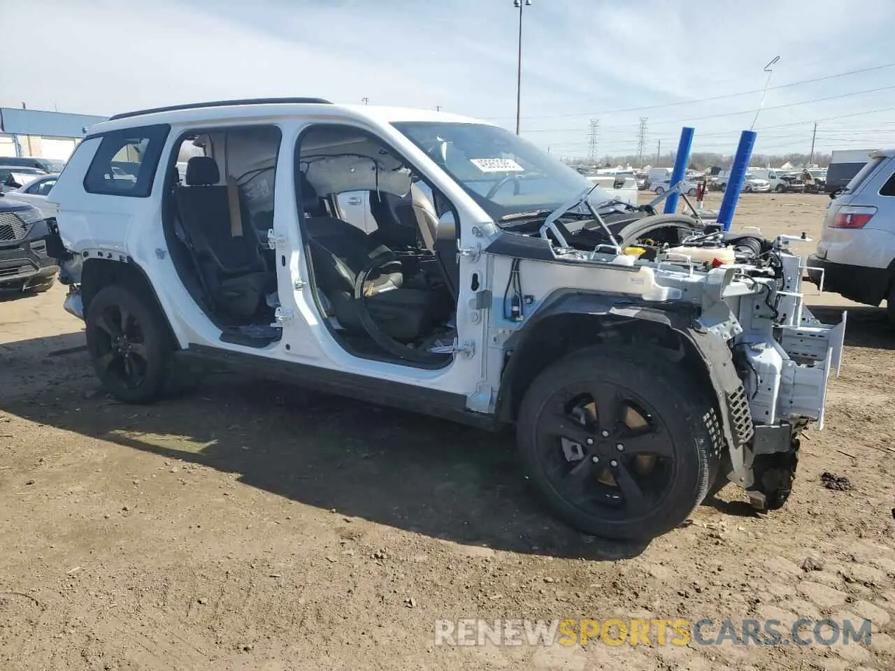 4 Photograph of a damaged car 1C4RJKAG3P8866119 JEEP GRAND CHER 2023