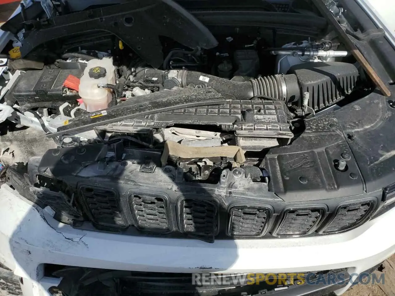 12 Фотография поврежденного автомобиля 1C4RJKAG9P8822397 JEEP GRAND CHER 2023