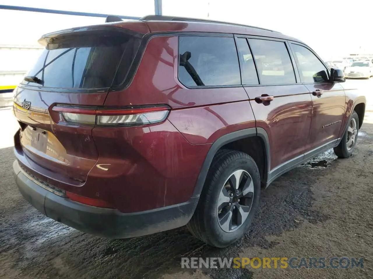 3 Photograph of a damaged car 1C4RJKAGXP8839581 JEEP GRAND CHER 2023