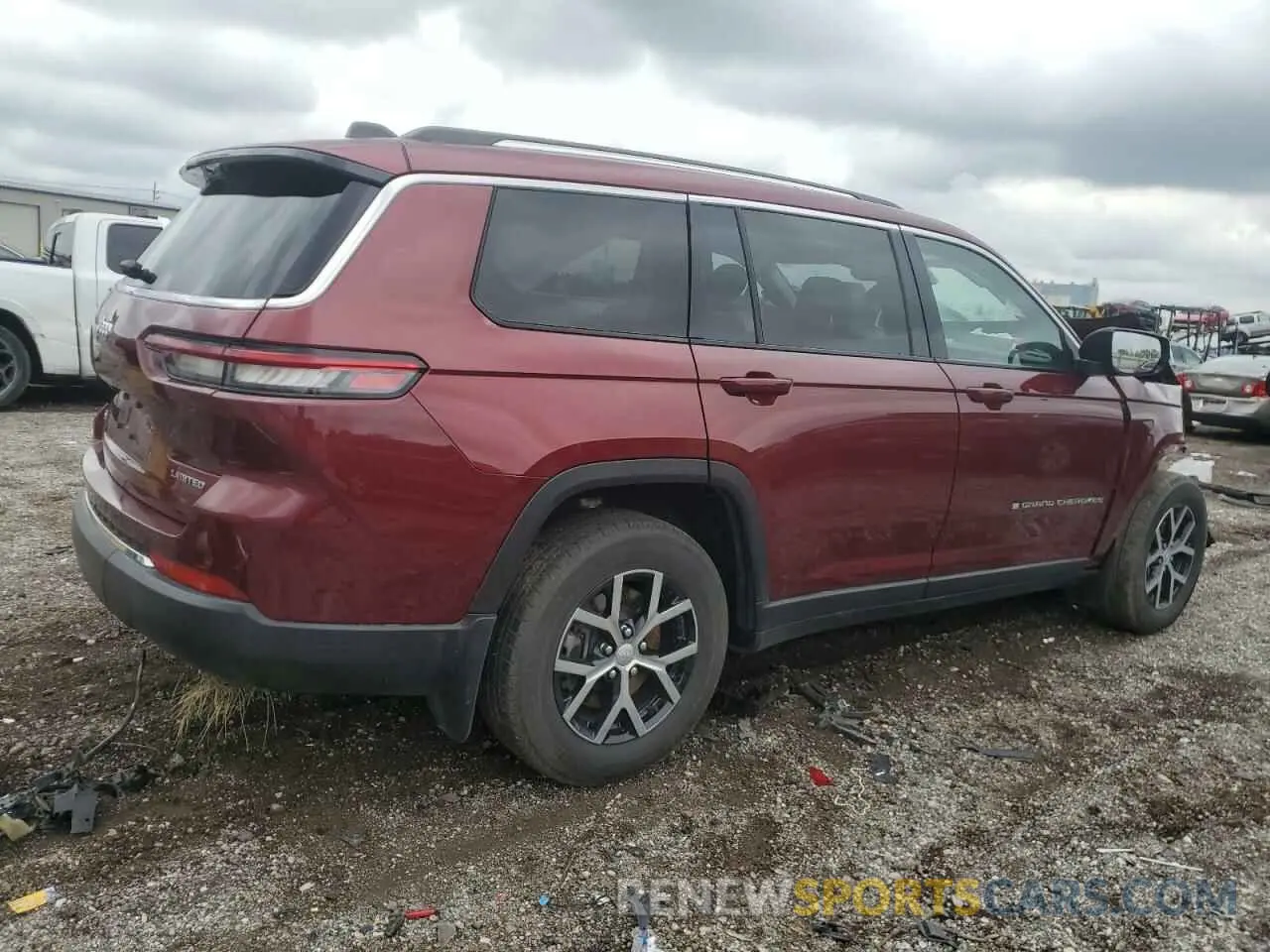 3 Photograph of a damaged car 1C4RJKBG0P8832220 JEEP GRAND CHER 2023