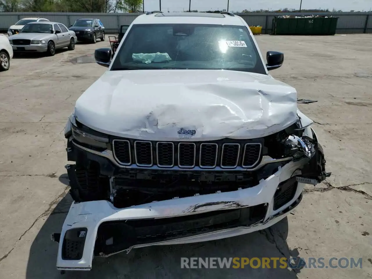 5 Photograph of a damaged car 1C4RJKDG1P8782599 JEEP GRAND CHER 2023