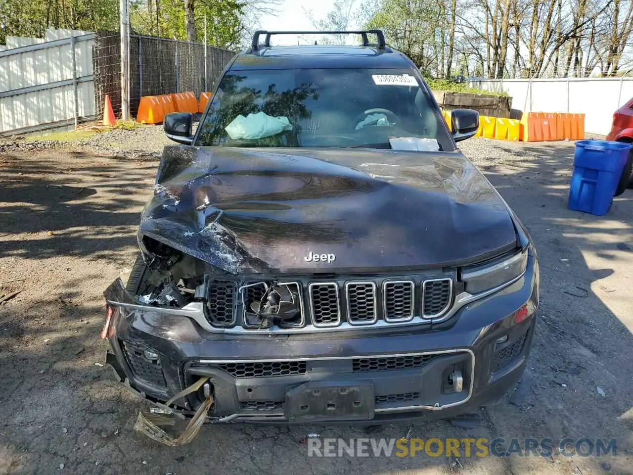 5 Photograph of a damaged car 1C4RJKDG4P8737009 JEEP GRAND CHER 2023