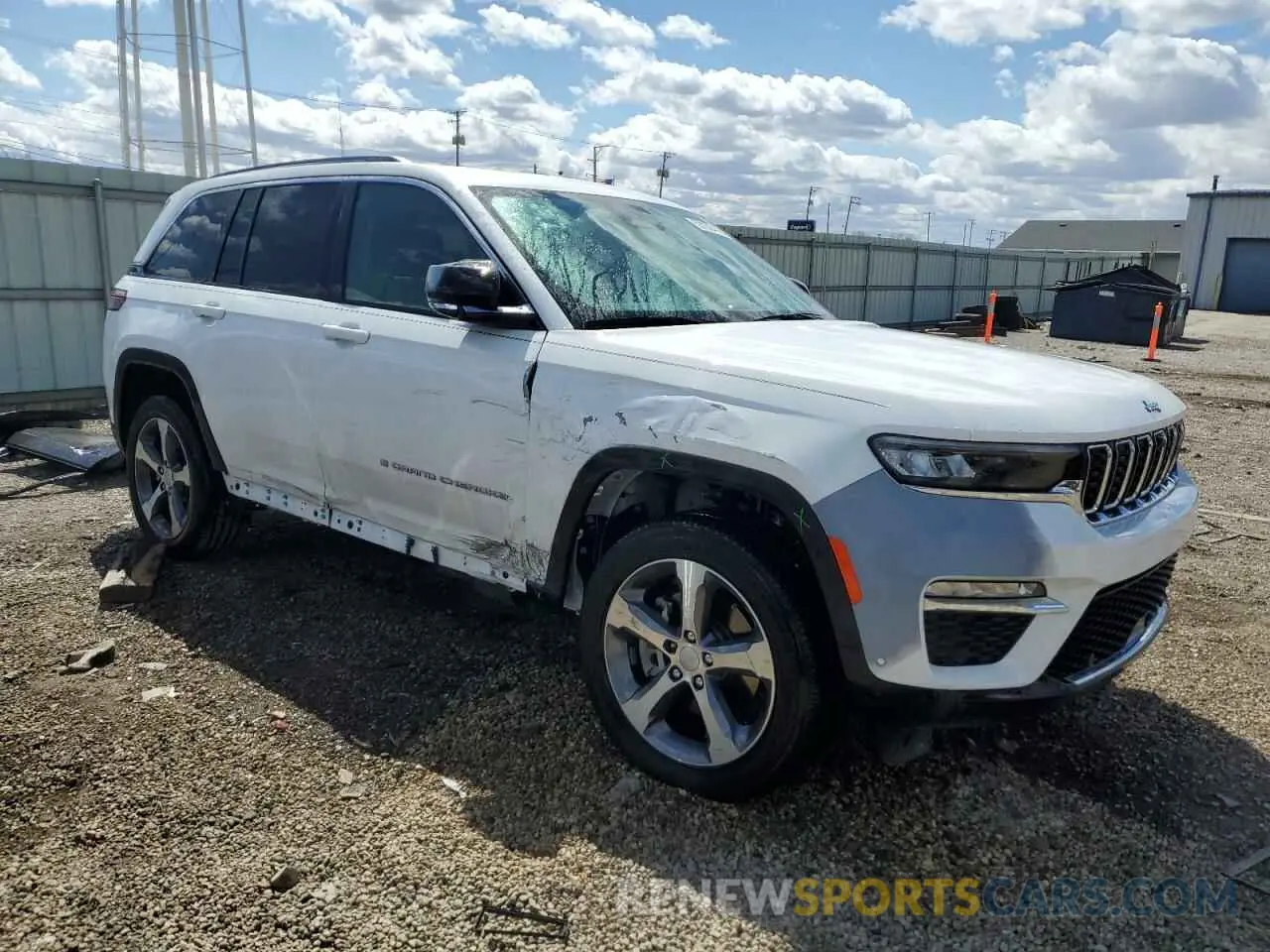 4 Фотография поврежденного автомобиля 1C4RJYB60PC588558 JEEP GRAND CHER 2023
