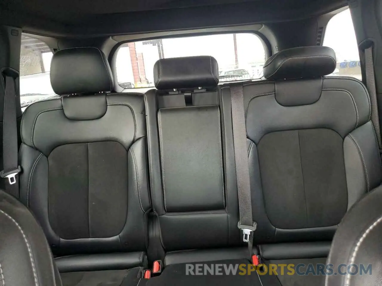 10 Фотография поврежденного автомобиля 1C4RJGAG1R8546426 JEEP GRAND CHER 2024