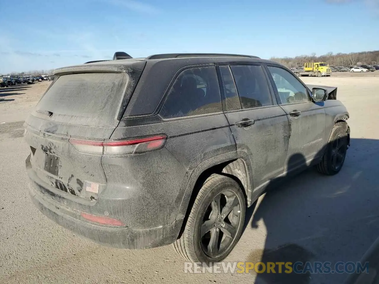 3 Photograph of a damaged car 1C4RJHAG7RC257697 JEEP GRAND CHER 2024