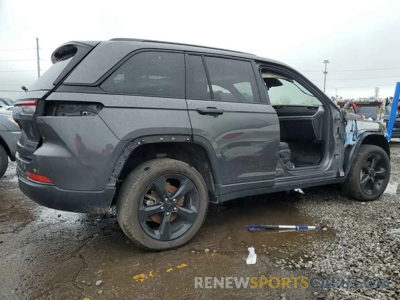 3 Photograph of a damaged car 1C4RJHBG3RC118018 JEEP GRAND CHER 2024