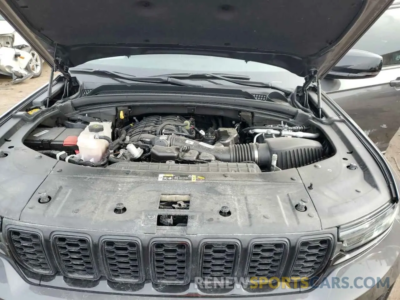 12 Фотография поврежденного автомобиля 1C4RJHBG6RC683993 JEEP GRAND CHER 2024