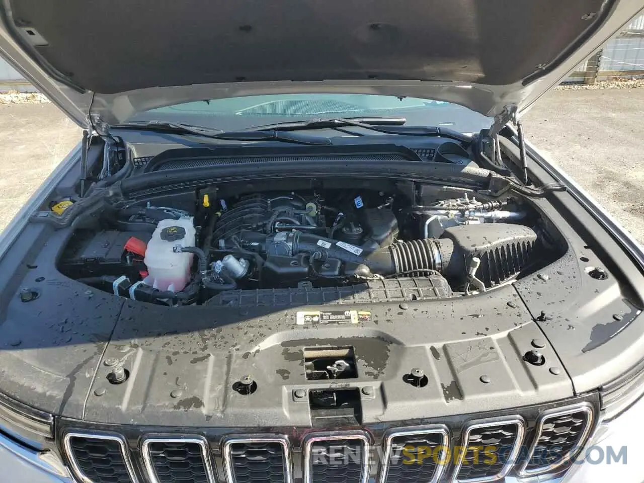 12 Фотография поврежденного автомобиля 1C4RJHBG7RC209289 JEEP GRAND CHER 2024