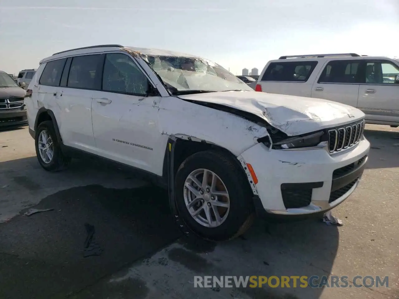 4 Photograph of a damaged car 1C4RJJAG1R8504481 JEEP GRAND CHER 2024