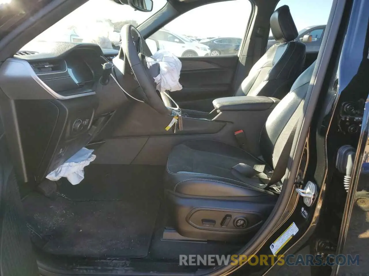 7 Photograph of a damaged car 1C4RJKAG0R8522184 JEEP GRAND CHER 2024