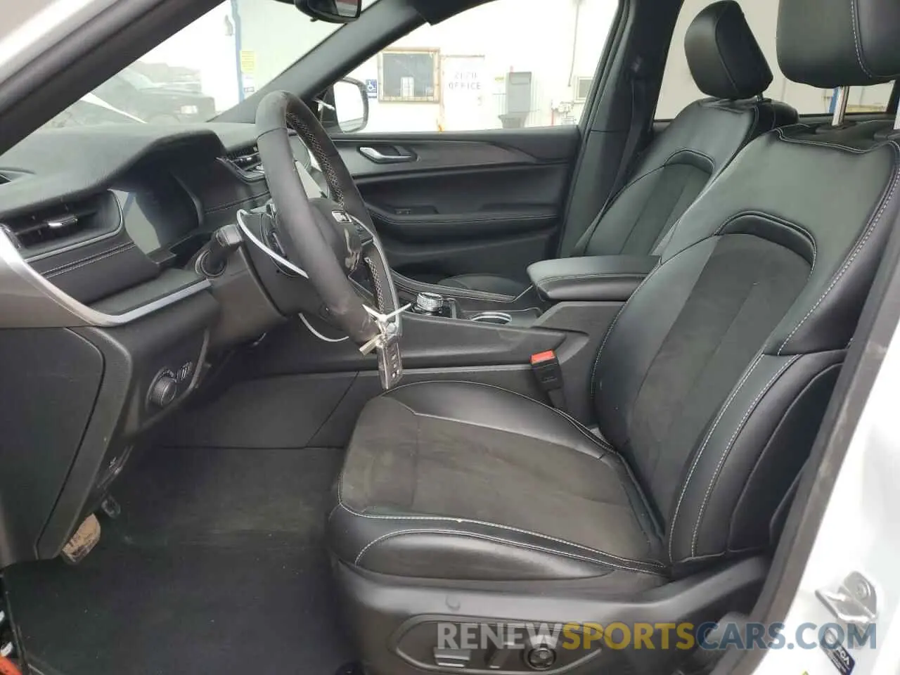 7 Фотография поврежденного автомобиля 1C4RJKAG2R8609472 JEEP GRAND CHER 2024
