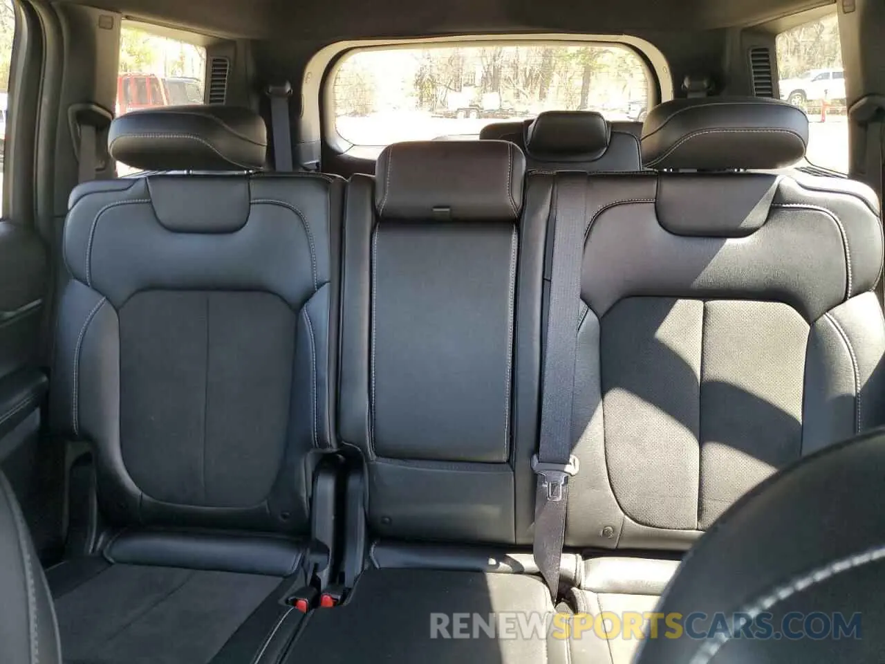 10 Фотография поврежденного автомобиля 1C4RJKAG3R8517674 JEEP GRAND CHER 2024