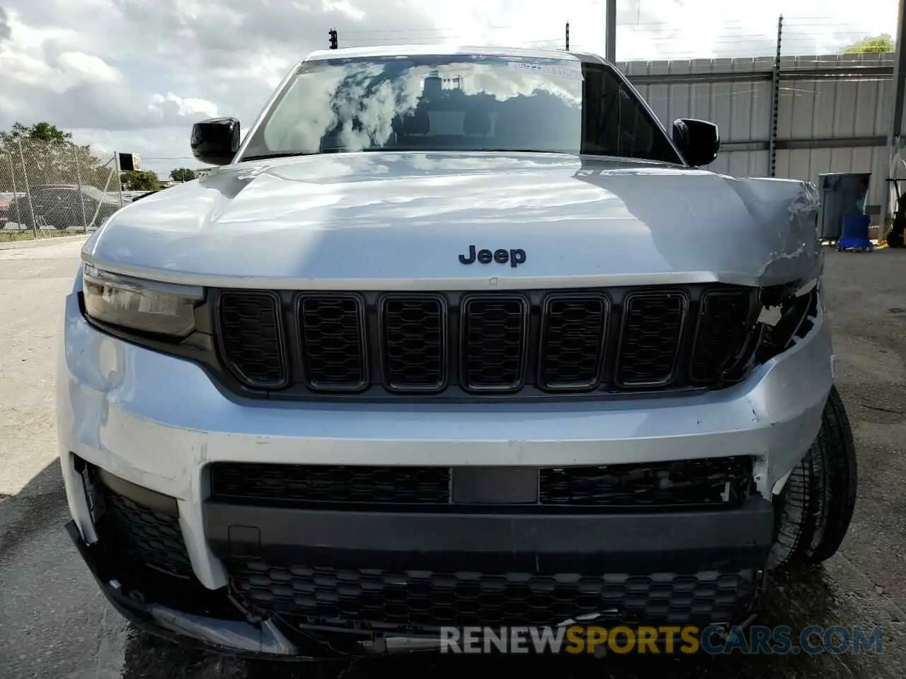 5 Photograph of a damaged car 1C4RJKAG4R8507591 JEEP GRAND CHER 2024