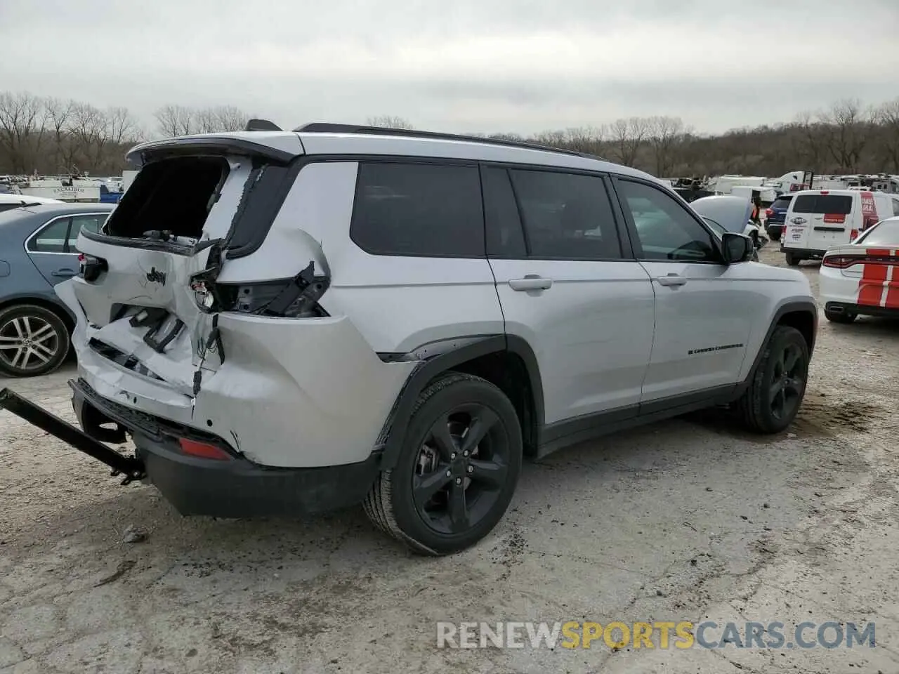 3 Photograph of a damaged car 1C4RJKAG8R8525463 JEEP GRAND CHER 2024