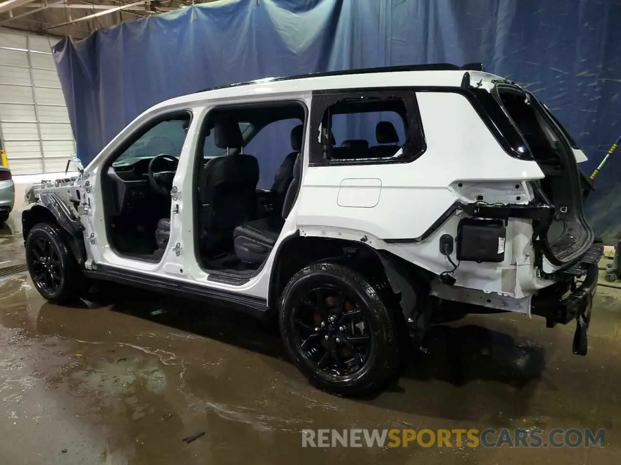 2 Photograph of a damaged car 1C4RJKAG9R8515167 JEEP GRAND CHER 2024
