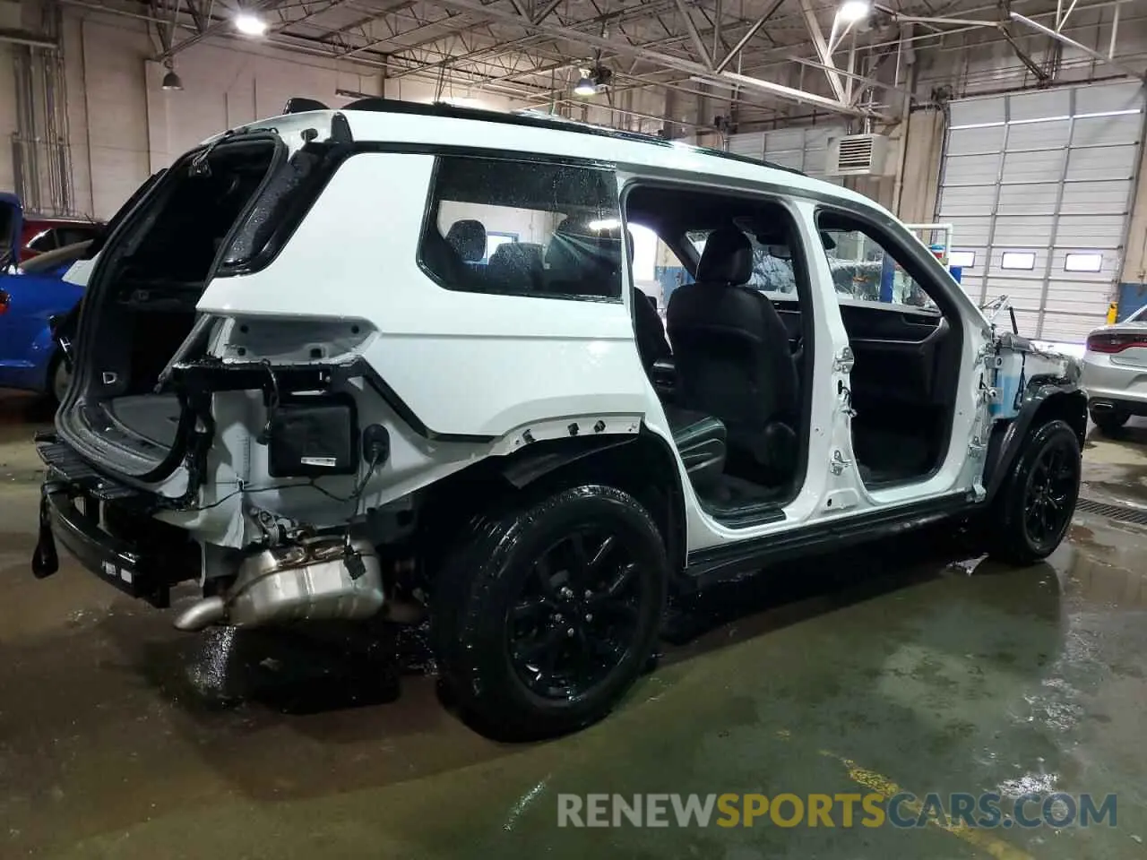 3 Photograph of a damaged car 1C4RJKAG9R8515167 JEEP GRAND CHER 2024