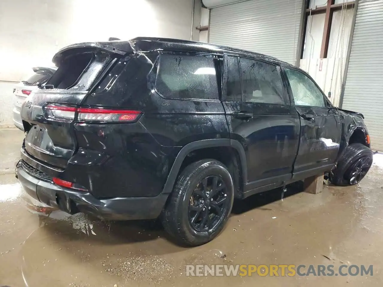 3 Photograph of a damaged car 1C4RJKAG9R8535662 JEEP GRAND CHER 2024