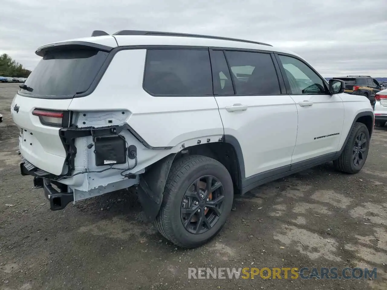 3 Photograph of a damaged car 1C4RJKAGXR8533645 JEEP GRAND CHER 2024
