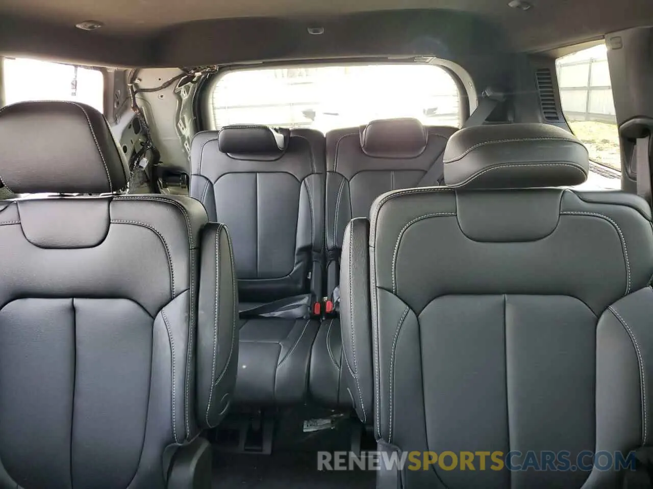 10 Фотография поврежденного автомобиля 1C4RJKBG5R8562596 JEEP GRAND CHER 2024