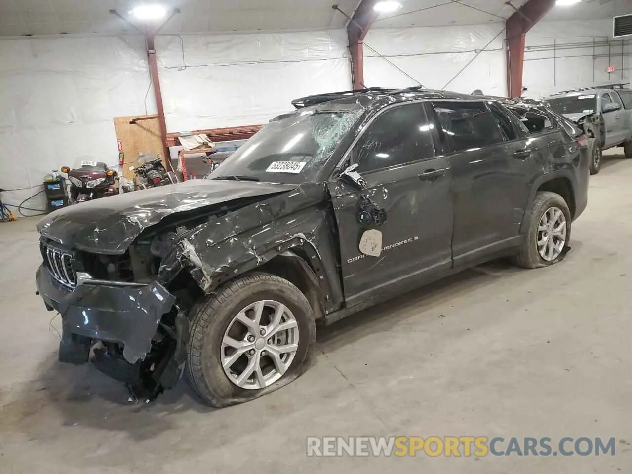 1 Photograph of a damaged car 1C4RJKBG6R8917453 JEEP GRAND CHER 2024