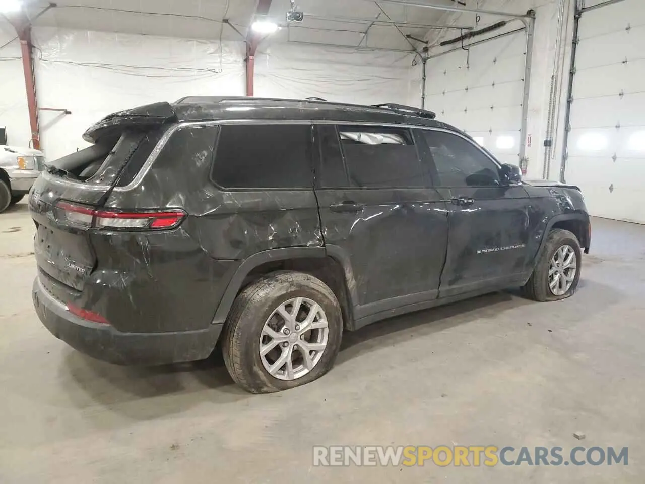3 Photograph of a damaged car 1C4RJKBG6R8917453 JEEP GRAND CHER 2024