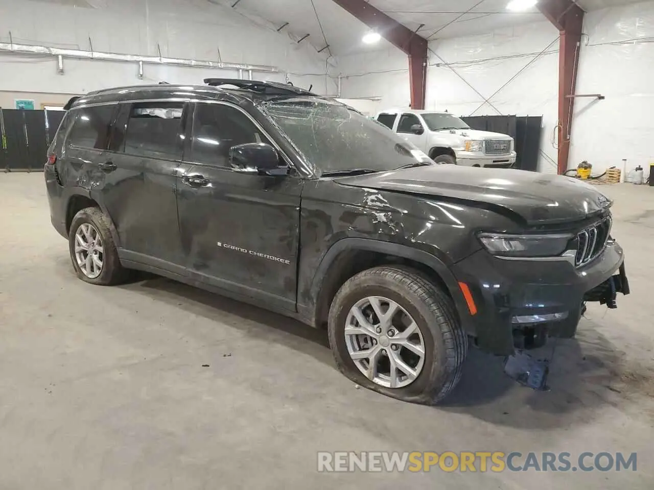 4 Photograph of a damaged car 1C4RJKBG6R8917453 JEEP GRAND CHER 2024