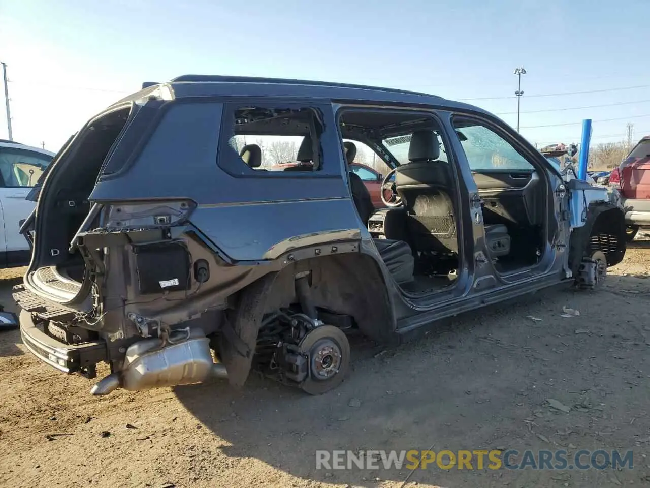 3 Фотография поврежденного автомобиля 1C4RJKBGXR8596047 JEEP GRAND CHER 2024