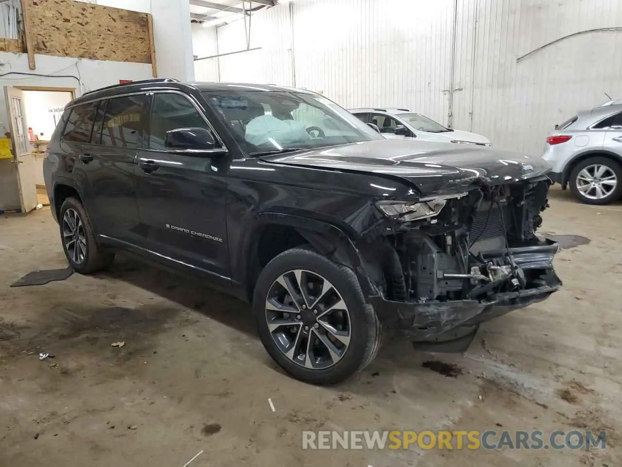 4 Photograph of a damaged car 1C4RJKDT9R8502489 JEEP GRAND CHER 2024