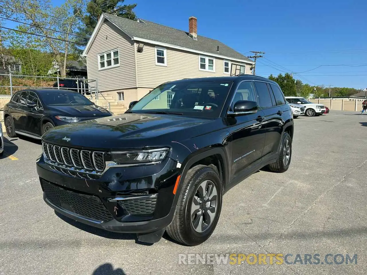 1 Photograph of a damaged car 1C4RJYB60RC710533 JEEP GRAND CHER 2024