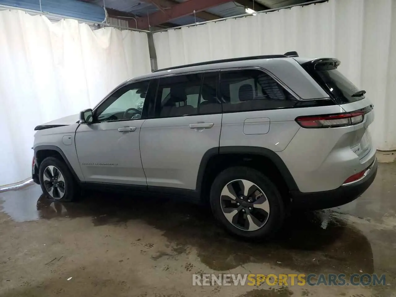 2 Фотография поврежденного автомобиля 1C4RJYB61RC115996 JEEP GRAND CHER 2024