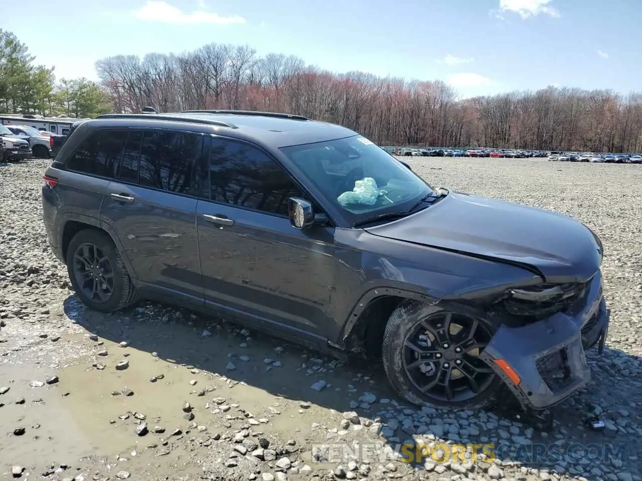 4 Photograph of a damaged car 1C4RJYB62R8956745 JEEP GRAND CHER 2024