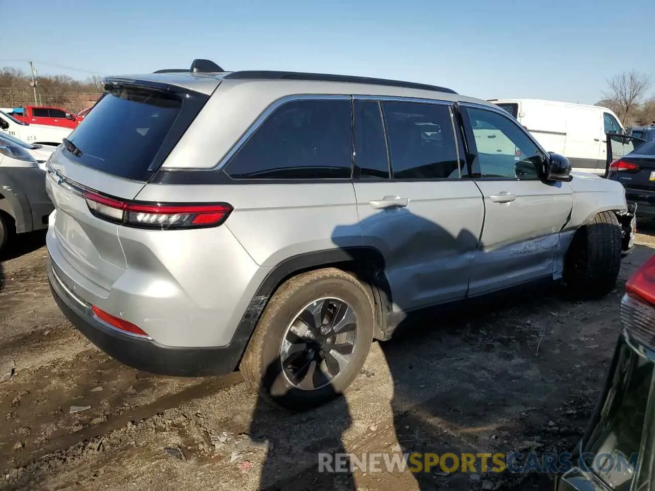 3 Фотография поврежденного автомобиля 1C4RJYB63RC124764 JEEP GRAND CHER 2024