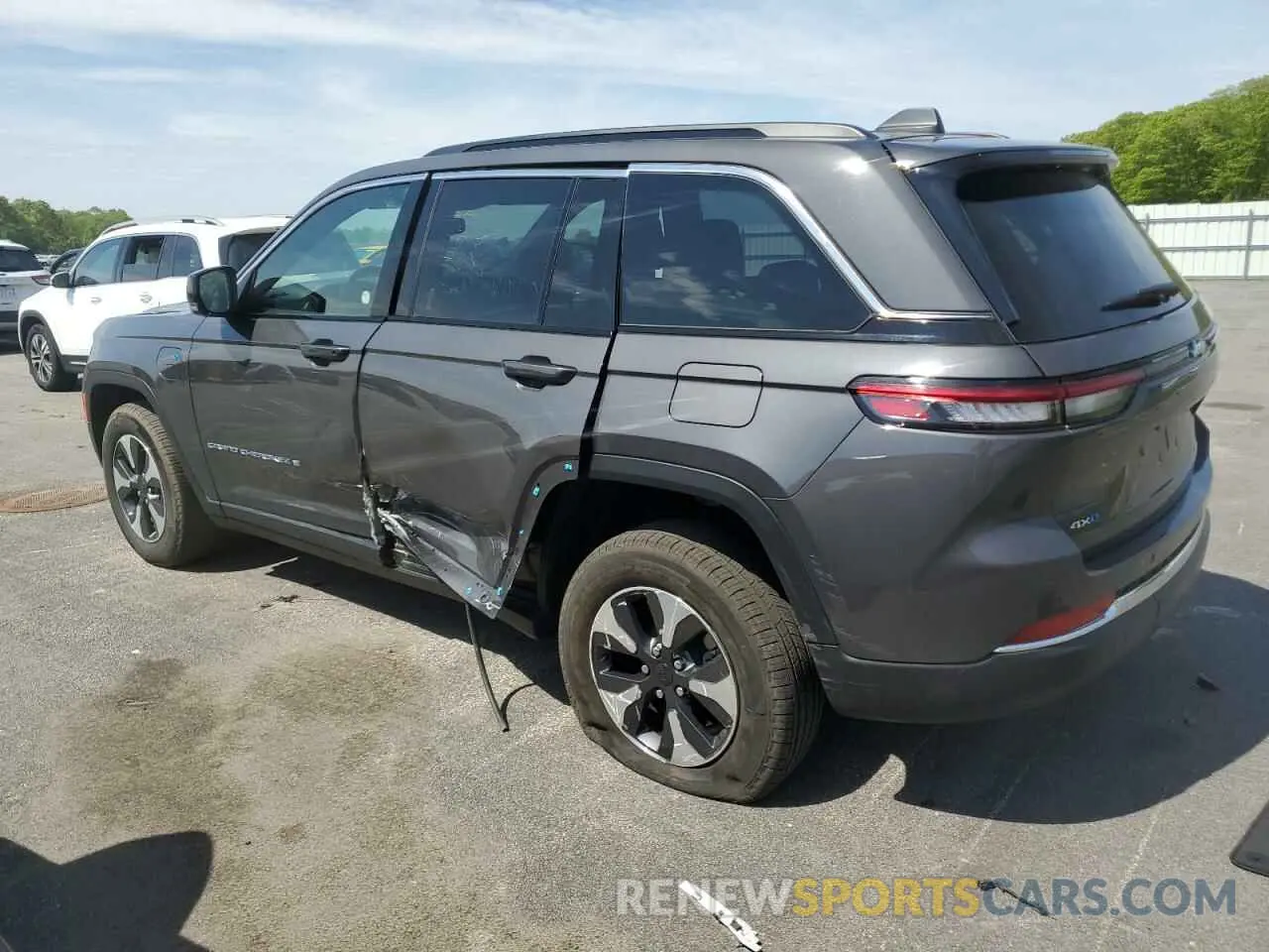 2 Photograph of a damaged car 1C4RJYB63RC158638 JEEP GRAND CHER 2024