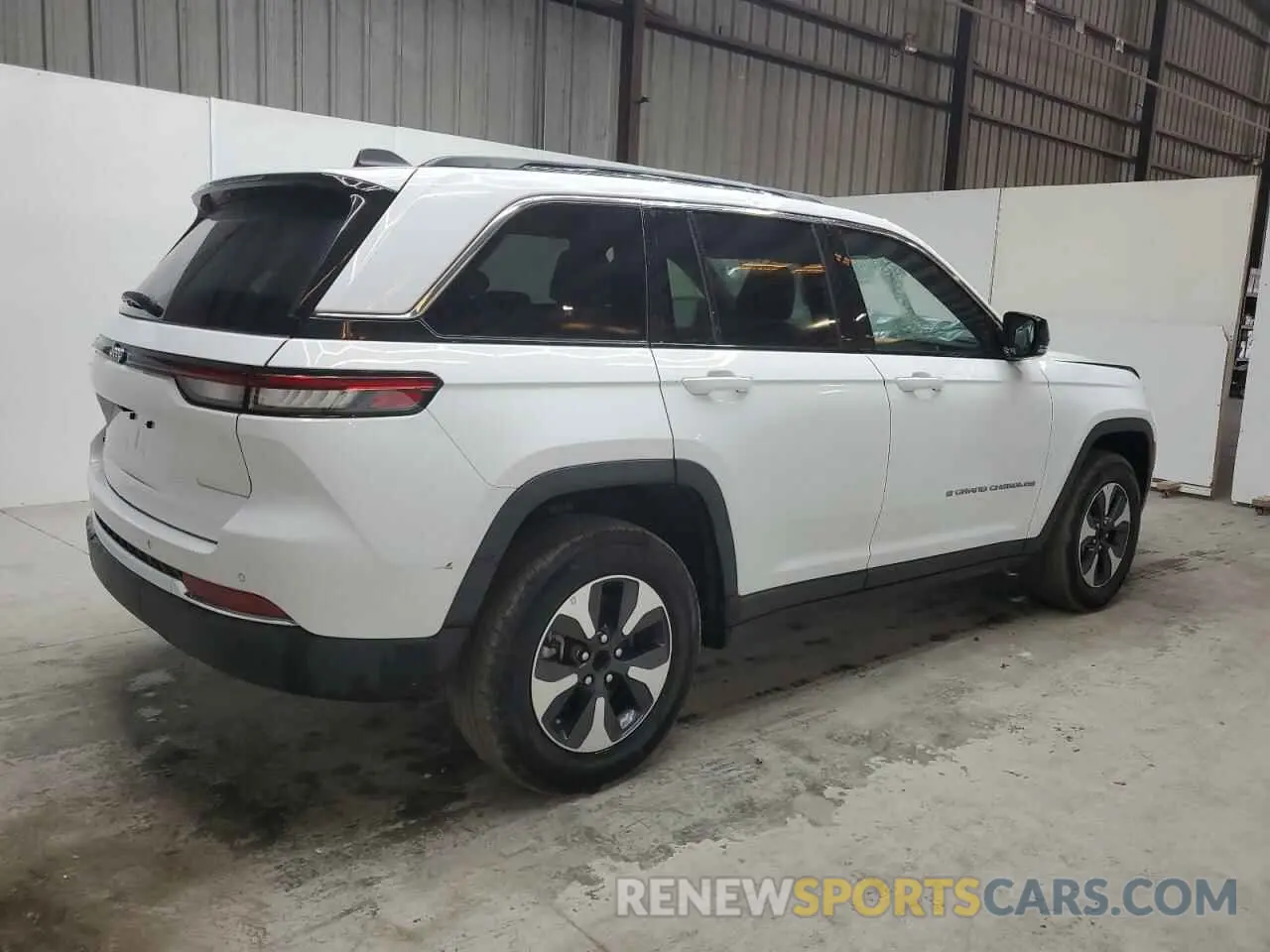 3 Фотография поврежденного автомобиля 1C4RJYB64RC116608 JEEP GRAND CHER 2024