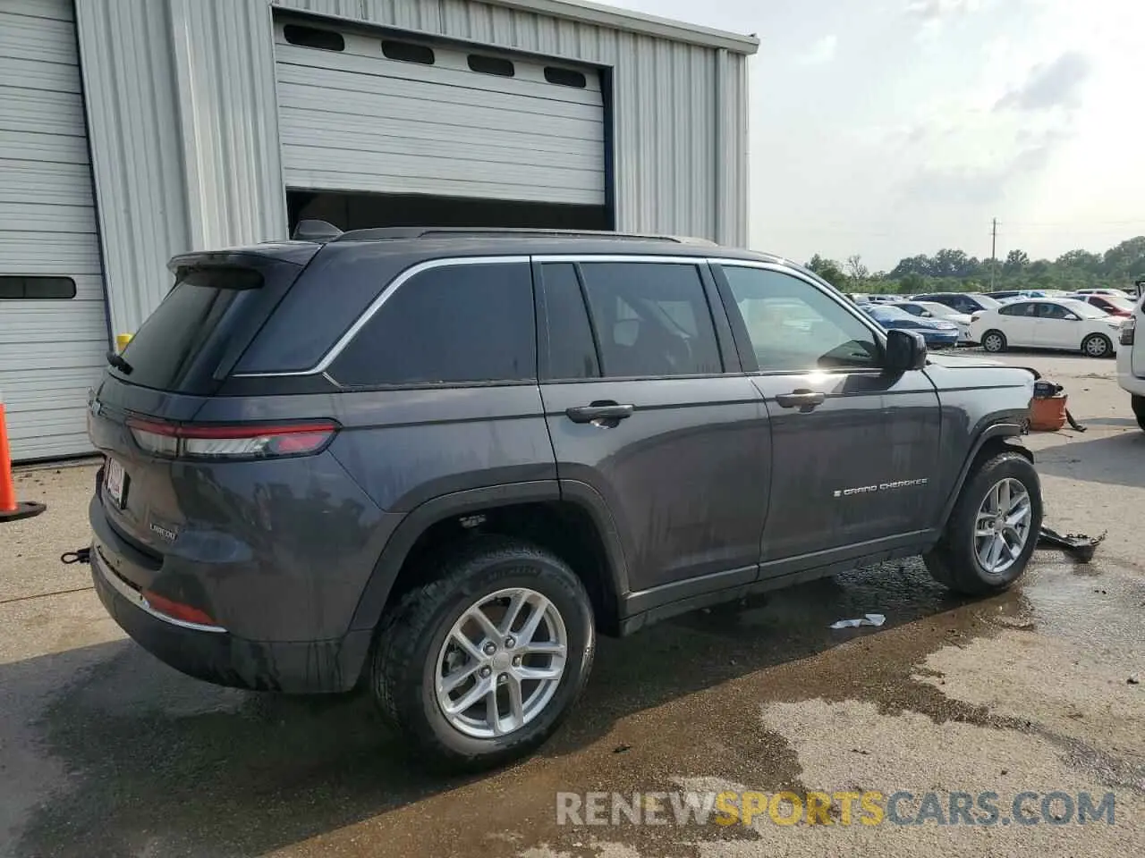 3 Photograph of a damaged car 1C4RJHAG6SC299400 JEEP GRAND CHER 2025