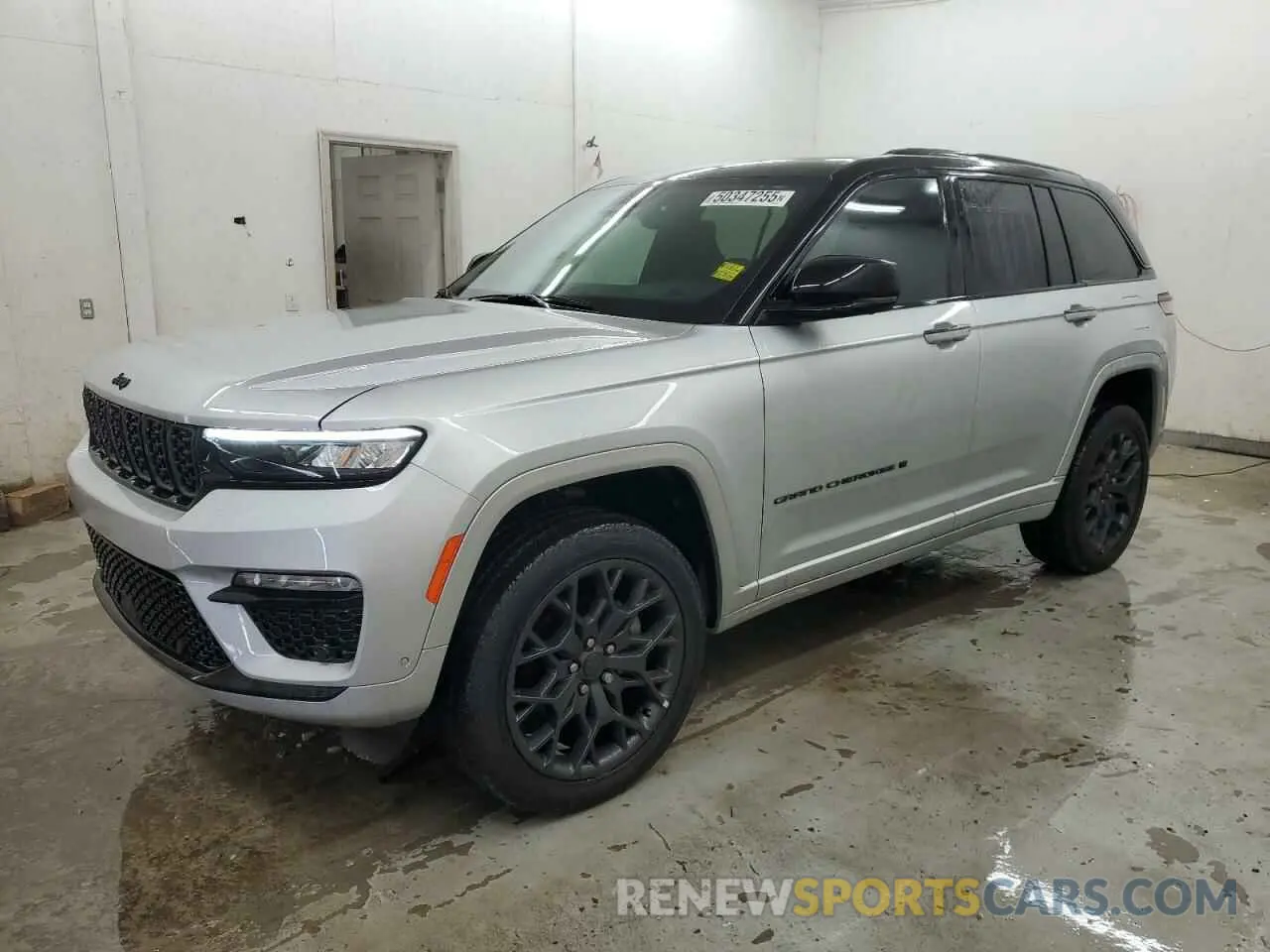 1 Photograph of a damaged car 1C4RJHEGXS8641878 JEEP GRAND CHER 2025