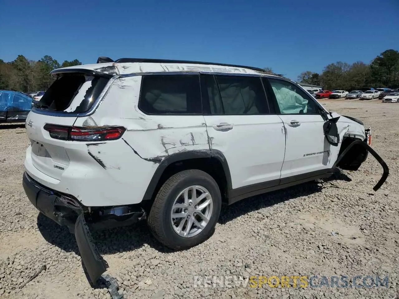 3 Photograph of a damaged car 1C4RJJAG8S8640905 JEEP GRAND CHER 2025