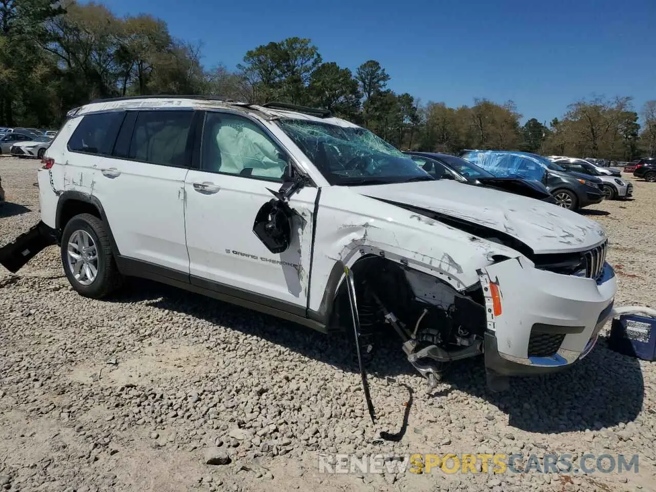 4 Photograph of a damaged car 1C4RJJAG8S8640905 JEEP GRAND CHER 2025