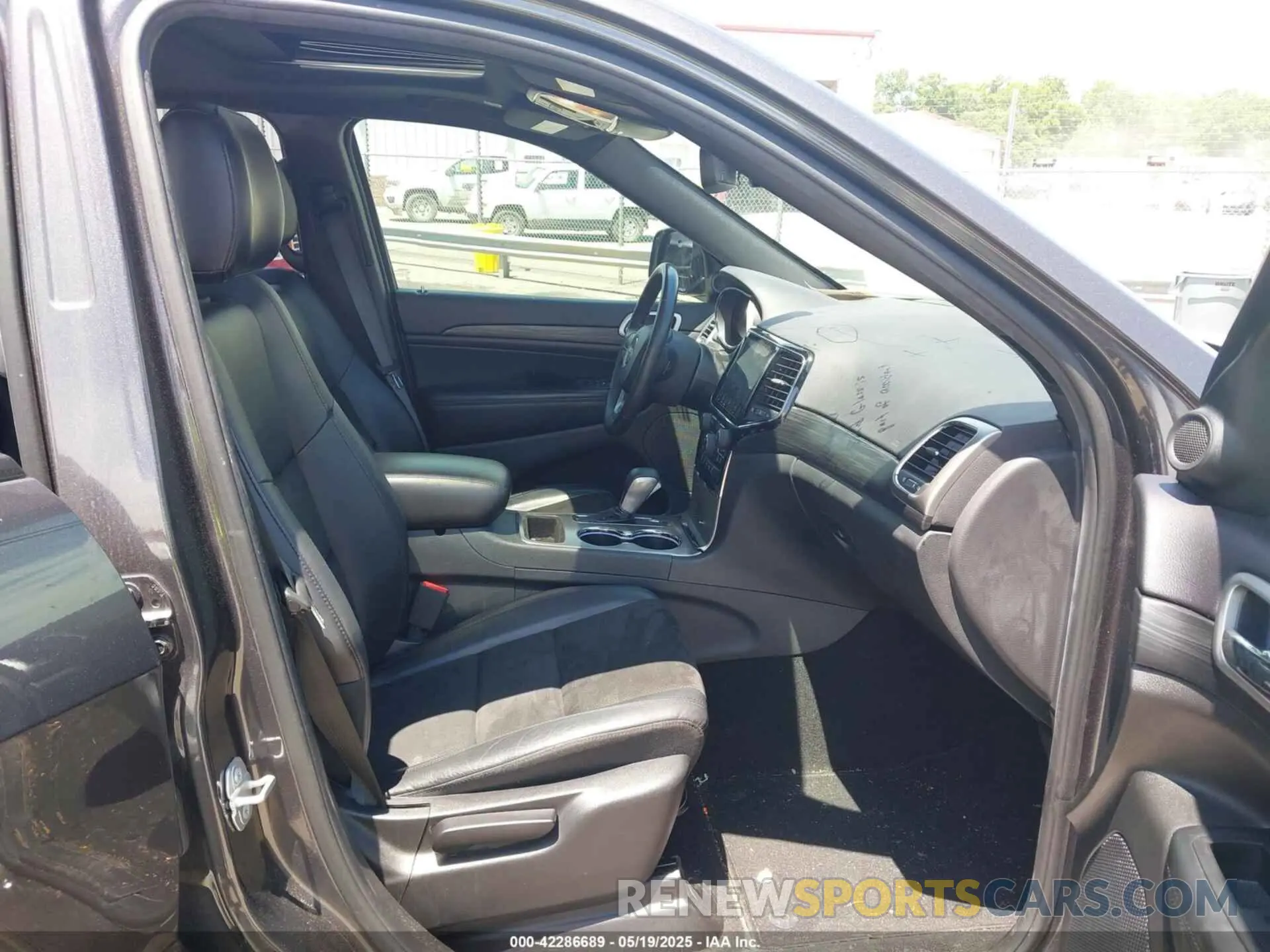 5 Фотография поврежденного автомобиля 1C4RJEAG0KC778605 JEEP GRAND CHEROKEE 2019