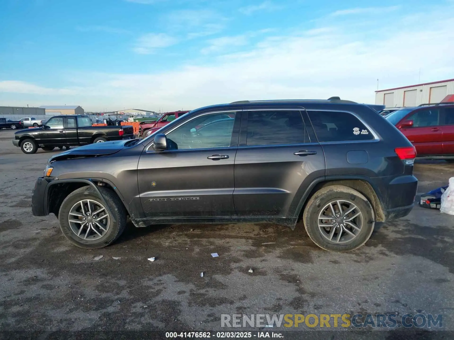 14 Photograph of a damaged car 1C4RJEAG2KC698822 JEEP GRAND CHEROKEE 2019