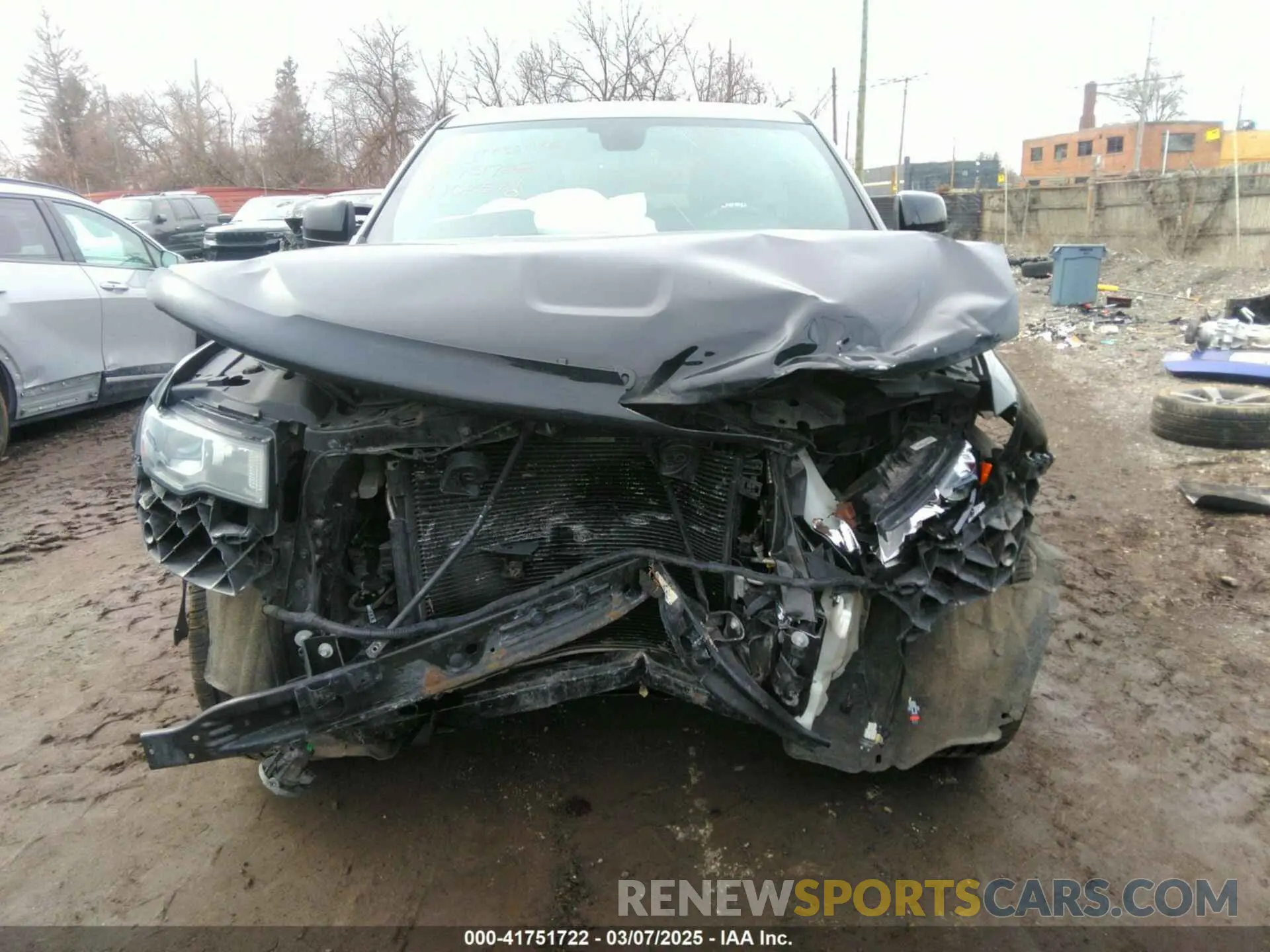 11 Photograph of a damaged car 1C4RJEAG3KC530347 JEEP GRAND CHEROKEE 2019