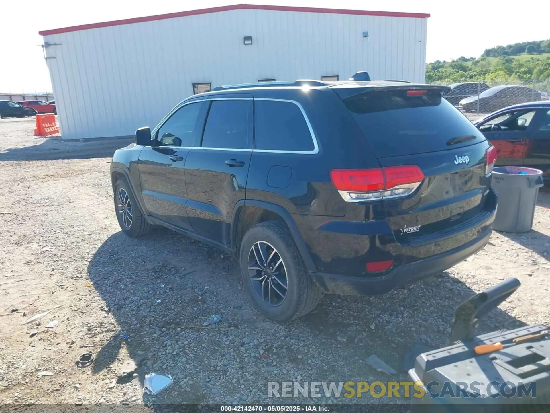 3 Фотография поврежденного автомобиля 1C4RJEAG3KC558147 JEEP GRAND CHEROKEE 2019