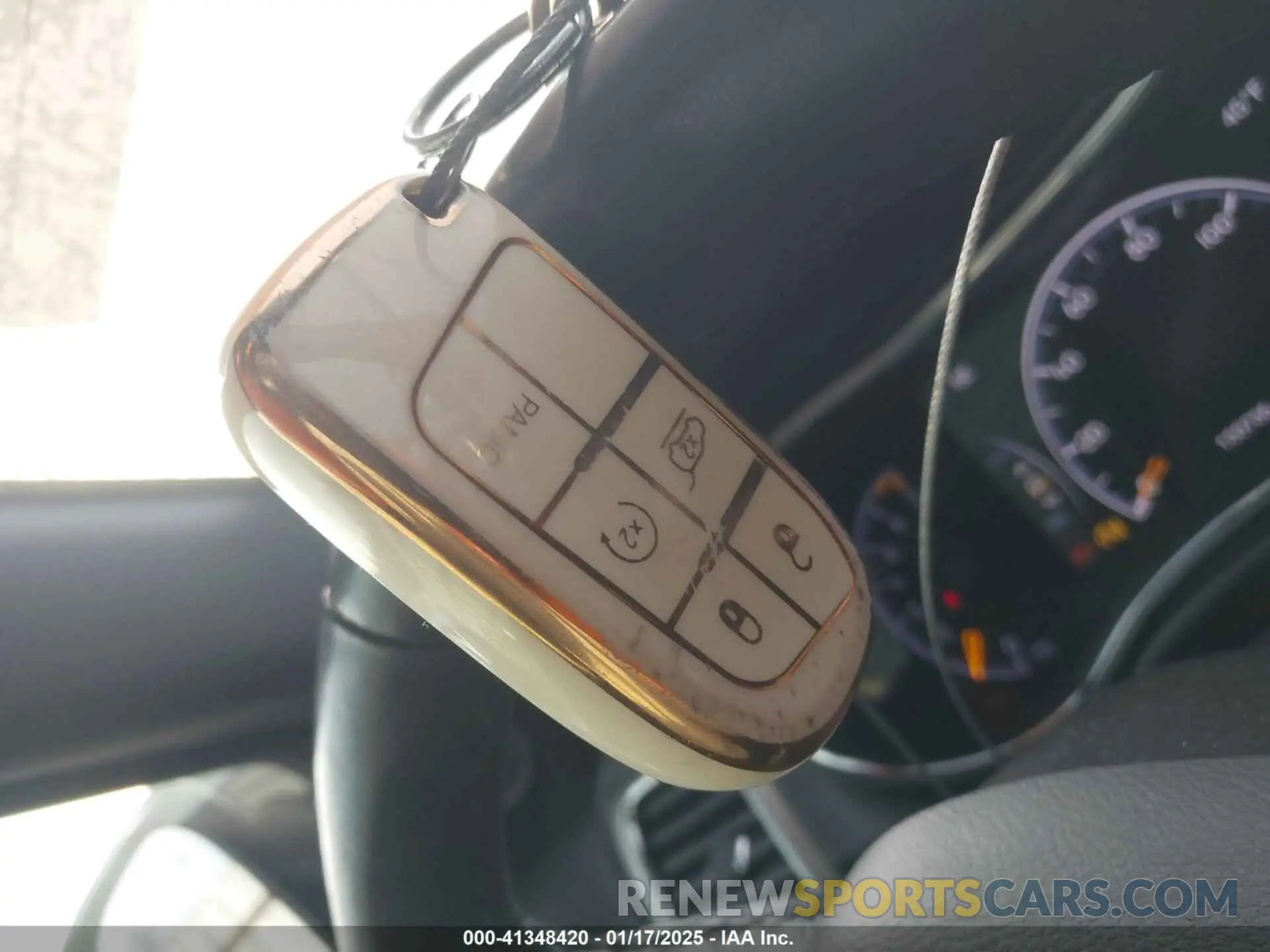 11 Photograph of a damaged car 1C4RJEAG3KC572713 JEEP GRAND CHEROKEE 2019
