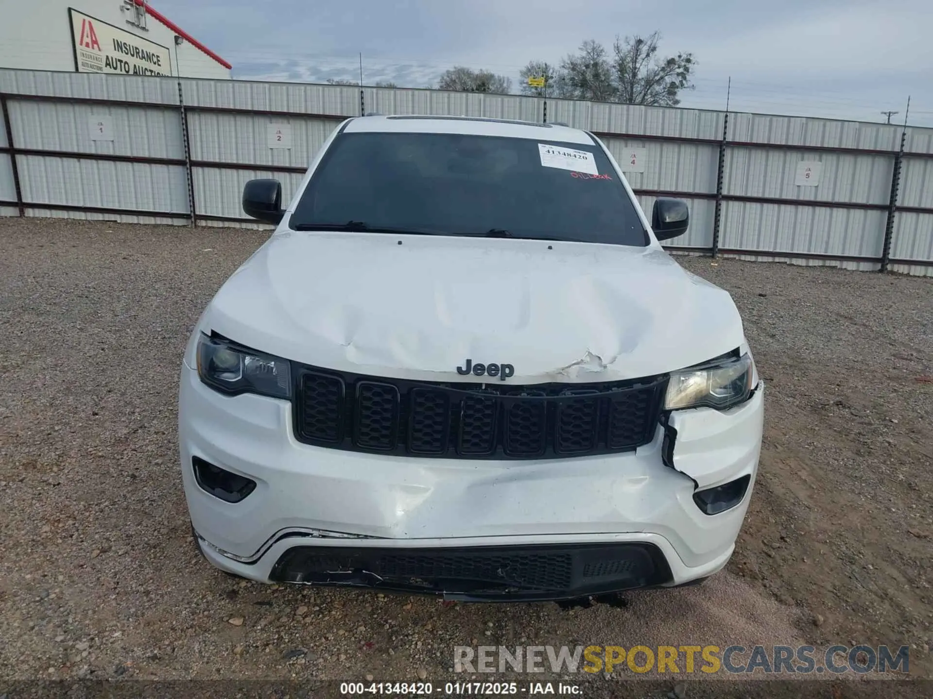 13 Photograph of a damaged car 1C4RJEAG3KC572713 JEEP GRAND CHEROKEE 2019