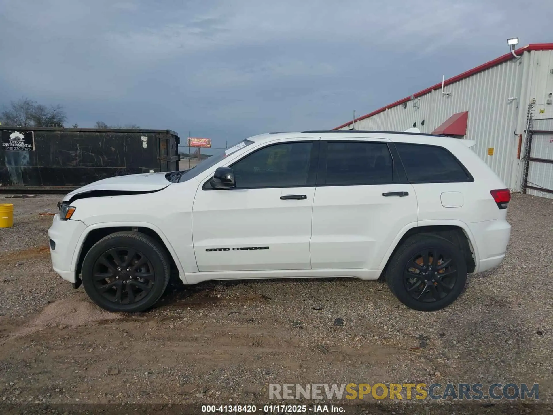 15 Photograph of a damaged car 1C4RJEAG3KC572713 JEEP GRAND CHEROKEE 2019