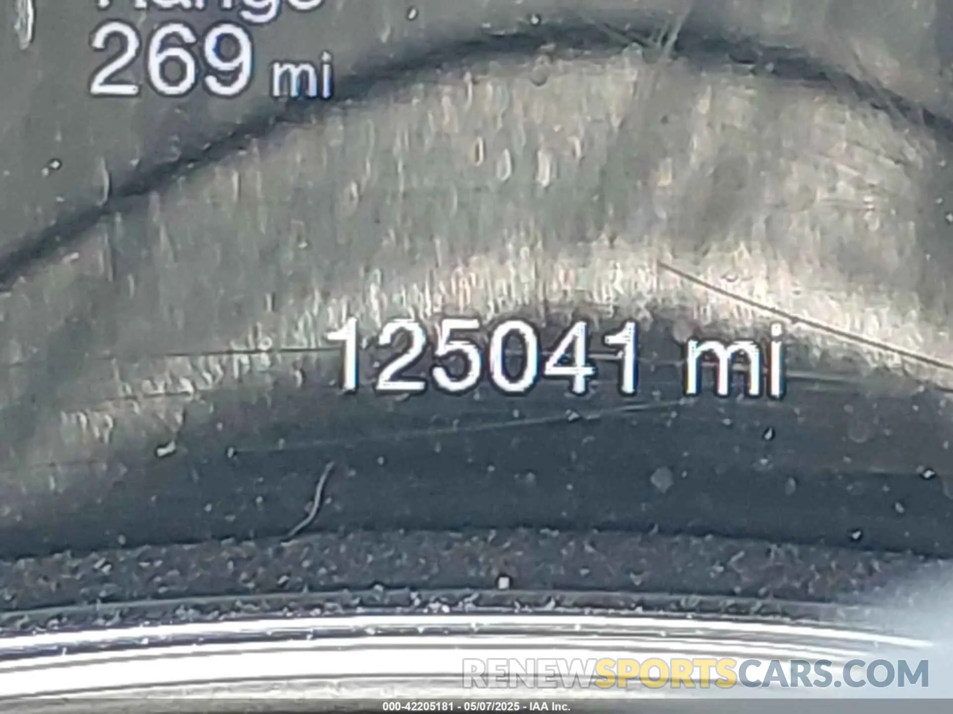 15 Photograph of a damaged car 1C4RJEAG4KC690043 JEEP GRAND CHEROKEE 2019