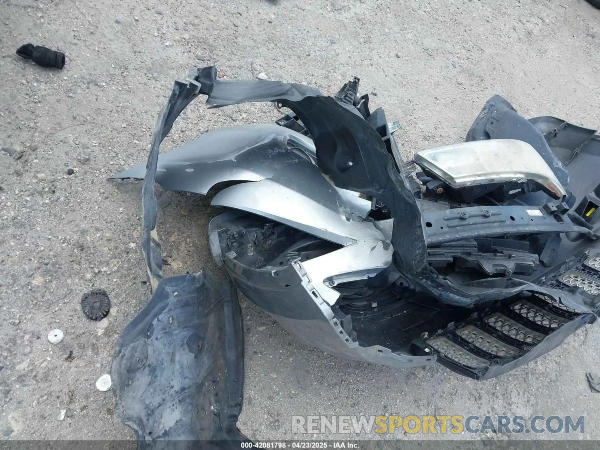 12 Фотография поврежденного автомобиля 1C4RJEAG8KC614650 JEEP GRAND CHEROKEE 2019